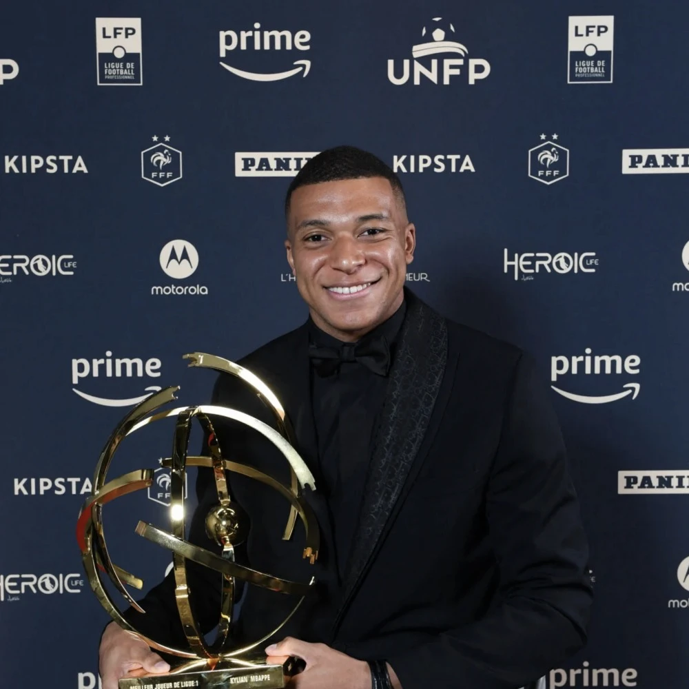 J7Sports-Mbappe_Wins_Ligue_1_Player_s_Fourth_Consecutive_Title