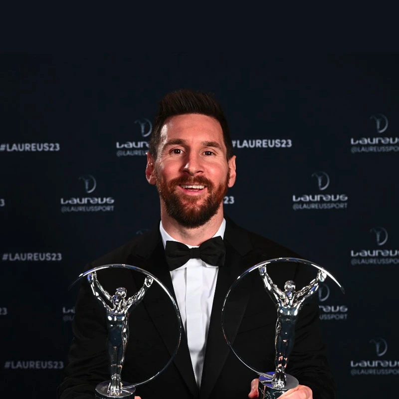 J7Sports-Messi_and_Argentina_Receive_Laureaus_Award
