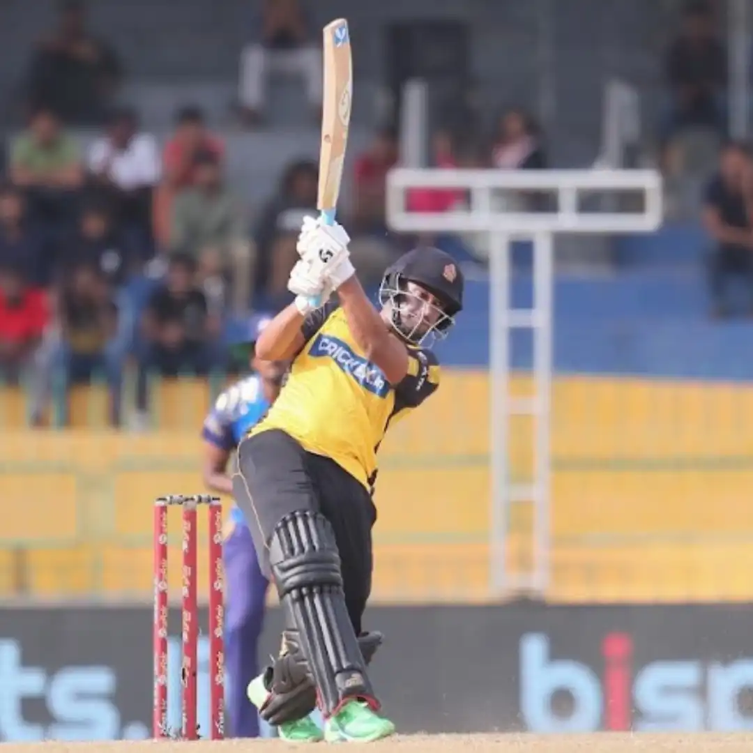 j7sports-shakib-delivers-in-super-over-for-galle-titans-in-lpl